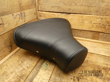 Single saddle rear black VNB1-5T/VBA/VBB/GLA-B/GL-X
