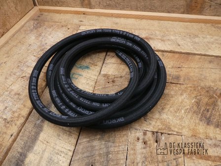 Fuel Hose black fabric .0,7x0,12 per meter