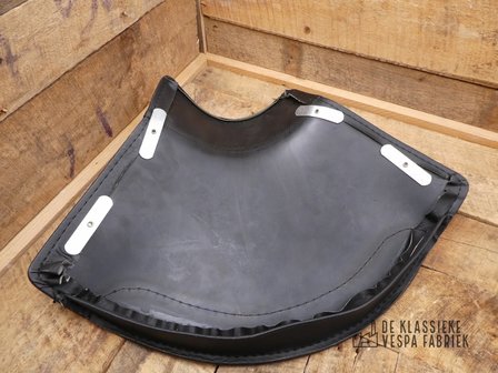 Single saddle cover front black V1-15