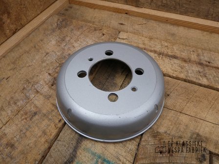 Brake drum, front, VNB/VBA/VBB