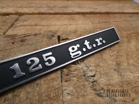 Emblem &#039;125 gtr&#039;