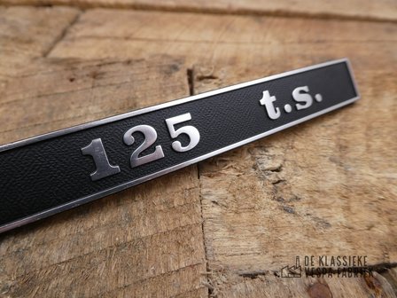 Emblem &#039;125 TS&#039;