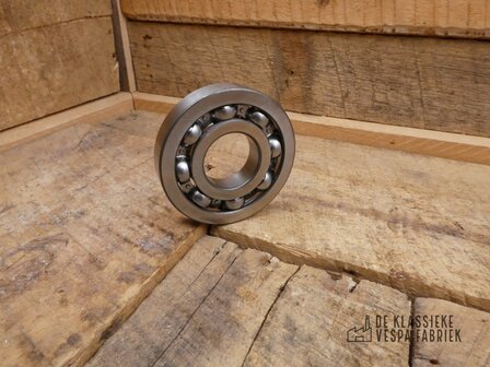 Bearing crankshaft clutch side original Piaggio a.o. VM/VNB/GTR/TS/VL/VBA/GL-X/Sprint/GS150