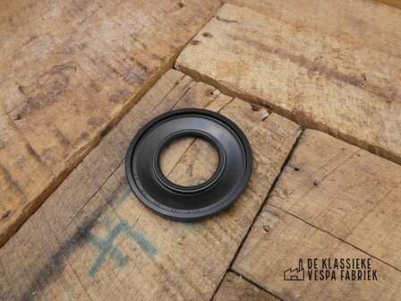 Oil seal crankshaft clutch 31x62x5,8/4,3  GTR/TS/Sprint/Rally/P-serie