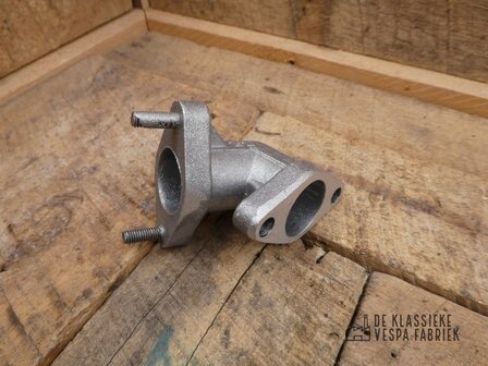 Exhaust Manifold Stub V50-90/Primavera