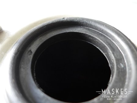 Gasket tank cap for largeframe