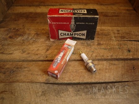 Spark plug short  VN/VL/GT/GTR/TS/VBA/VBB/GL-X/Sprint/PV/ET3