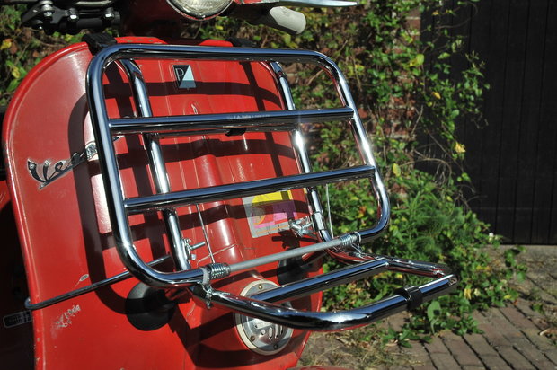 Luggage carrier front