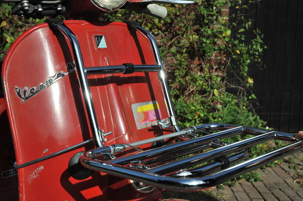 Luggage carrier front