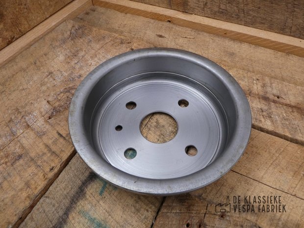 Brake drum, front, V50/V90