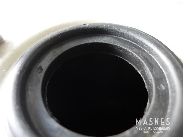 Gasket tank cap for largeframe